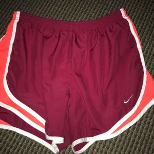 Red Nike shorts L